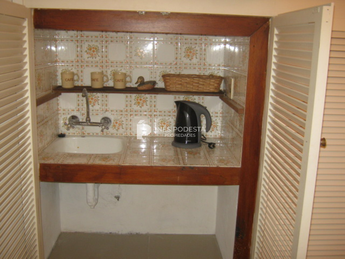 Casa ID.2966 - Mansa, próximo al mar y al Shopping