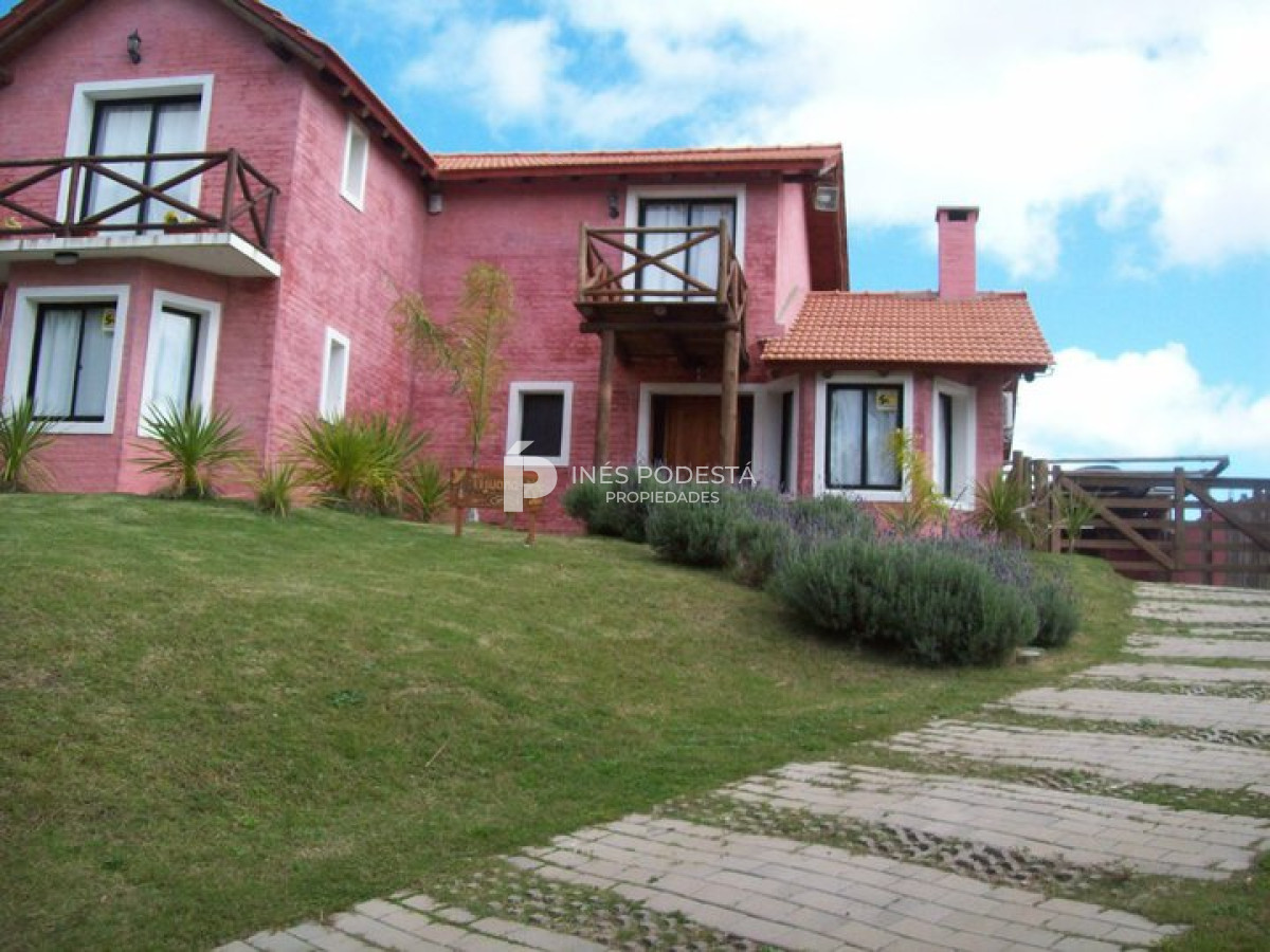 Casa ID.3725 - Casa de 4 dormitorios