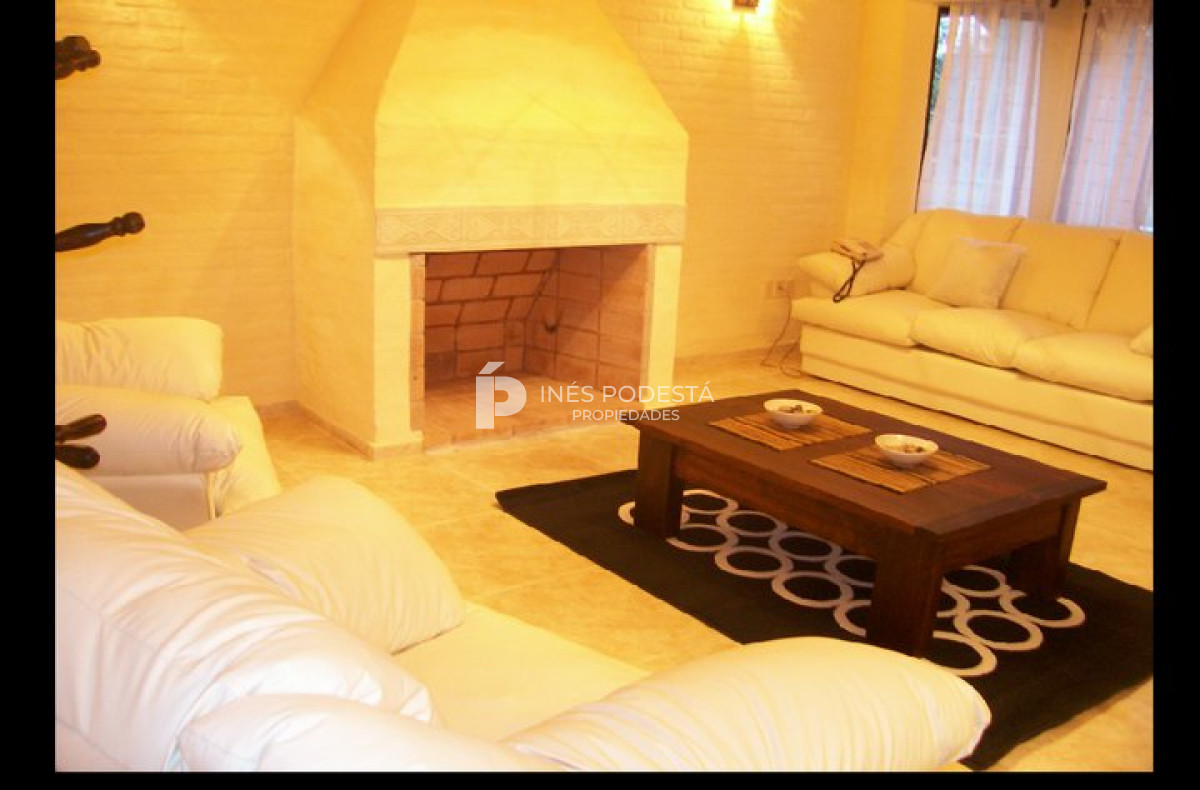 Casa ID.3725 - Casa de 4 dormitorios