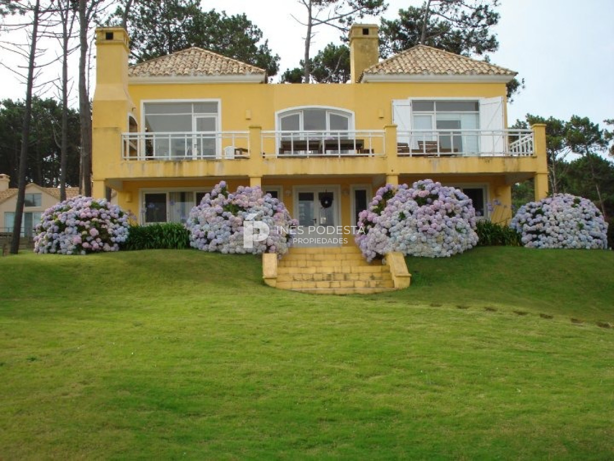 Casa ID.3885 - LAGUNA BLANCA MANANTIALES