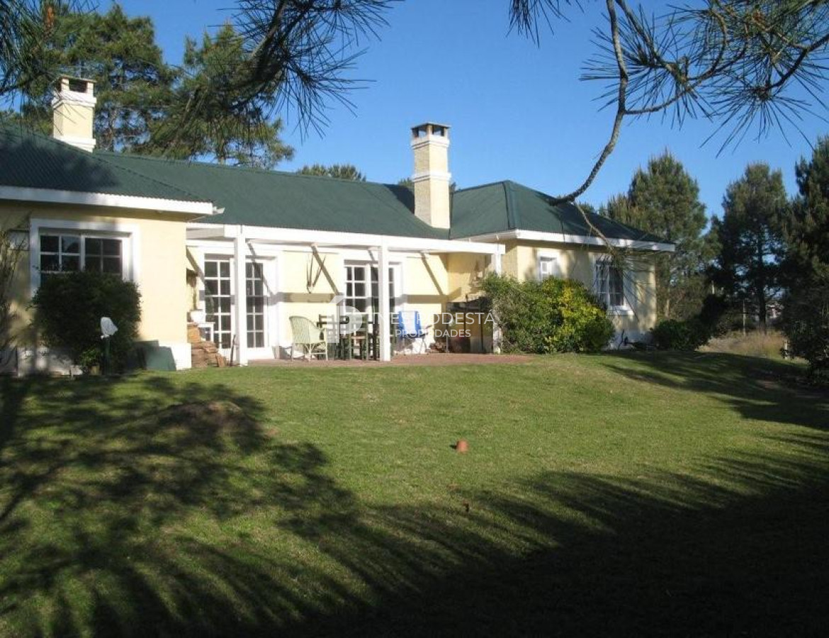 Casa ID.3901 - Casa en alquiler de 3 dormitorios