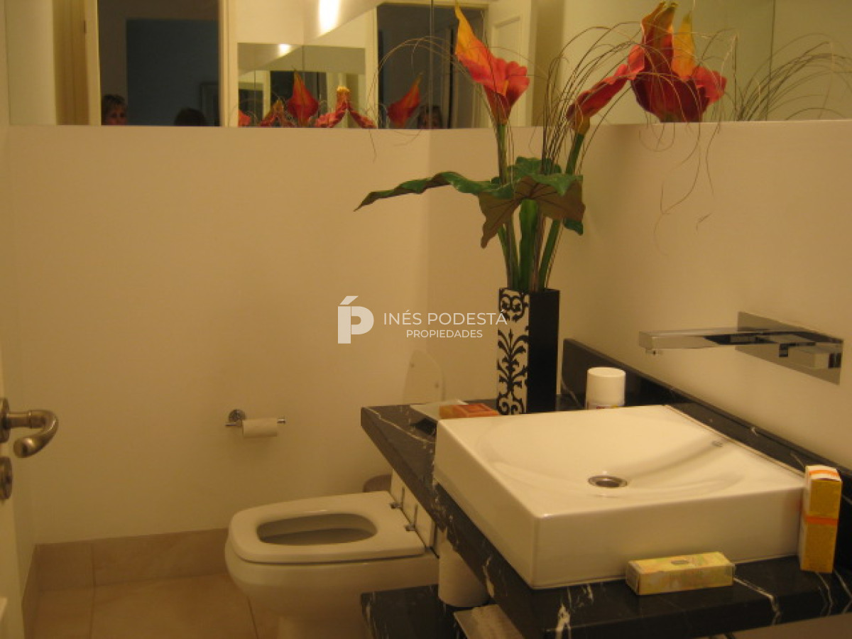 Casa ID.4321 - Rincón del Indio a 200 mts del  mar, 4 dorm y dep. de servicio