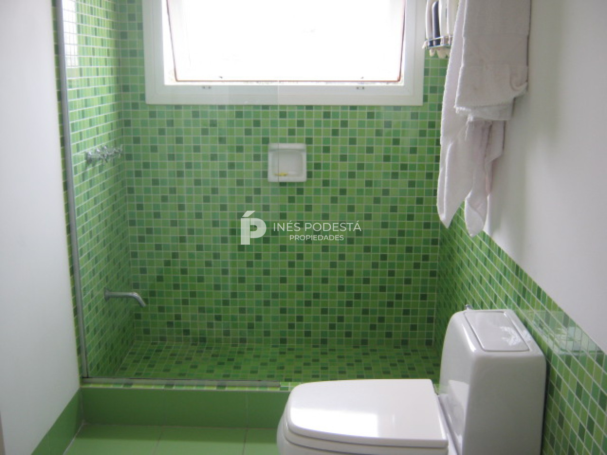 Casa ID.4321 - Rincón del Indio a 200 mts del  mar, 4 dorm y dep. de servicio