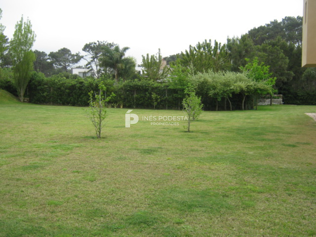 Casa ID.4321 - Rincón del Indio a 200 mts del  mar, 4 dorm y dep. de servicio