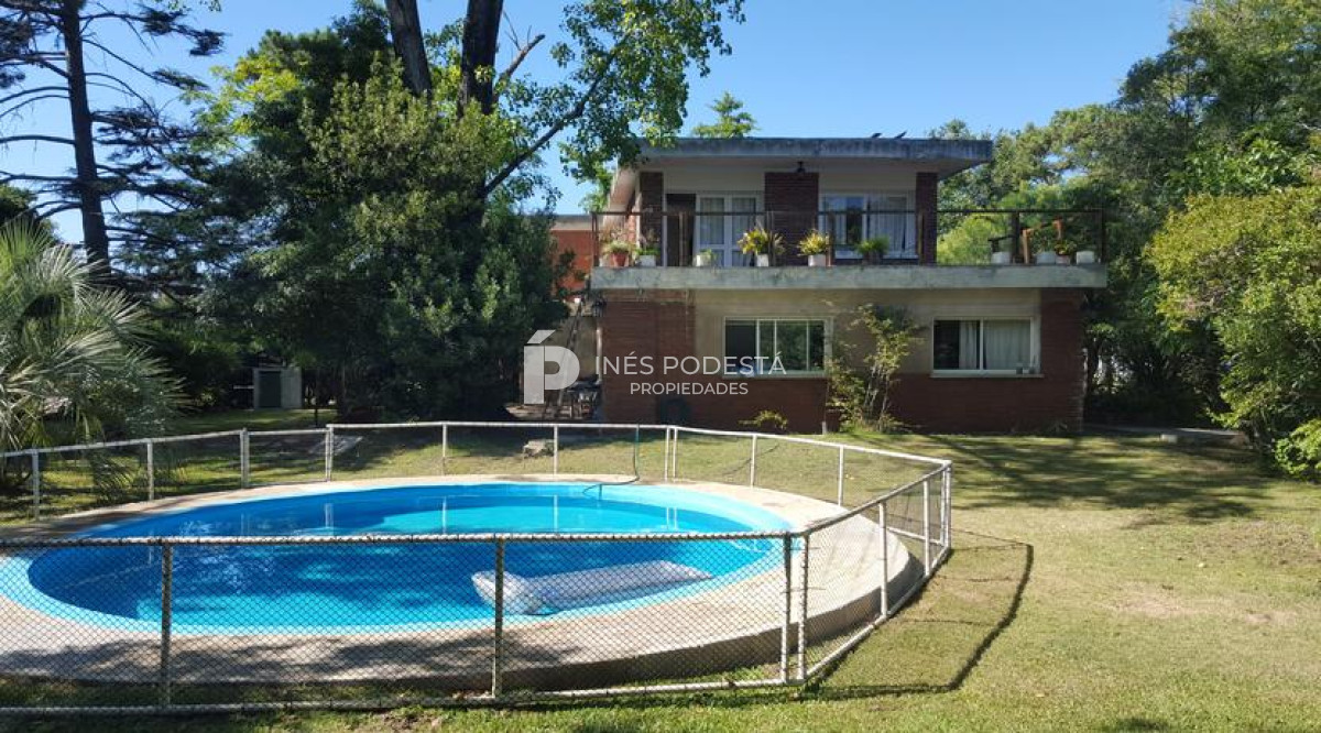 casa con piscina - ipd6742c
