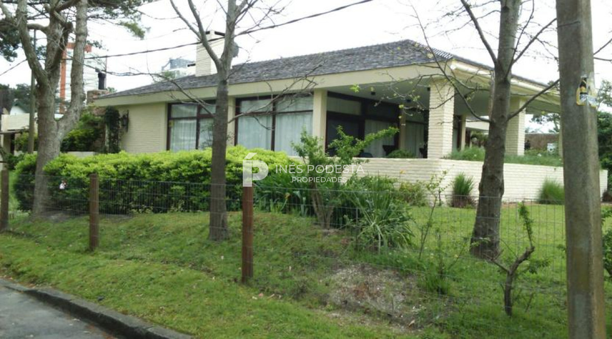 Casa en alquiler de 5 dormitorios en parada 5 de la Mansa 