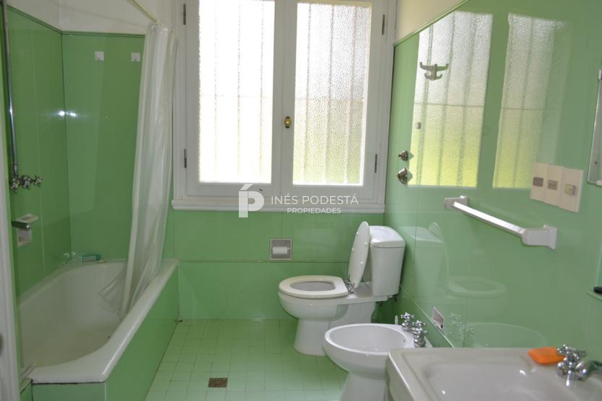 Casa ID.995 - Alquiler casa de 5 dormitorios 