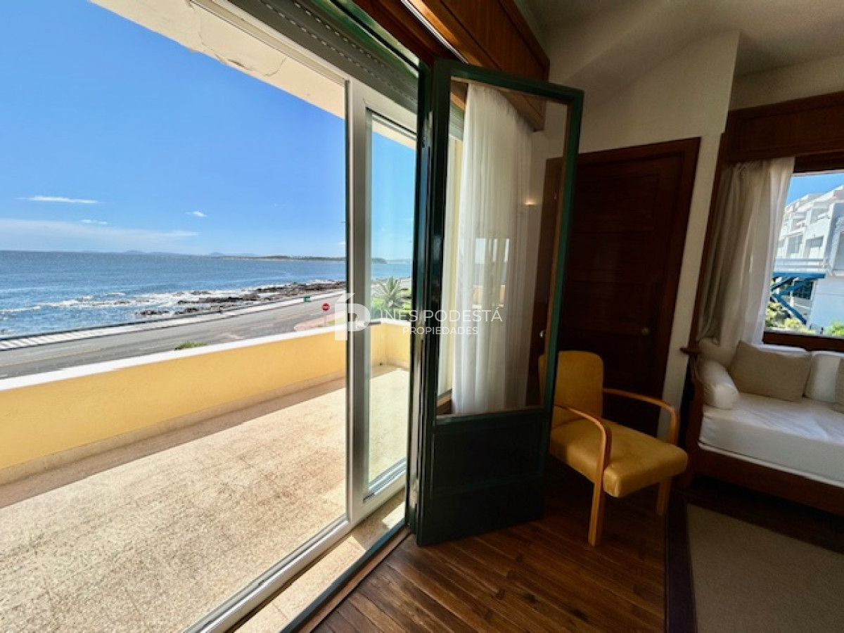 Casa ID.47 - Alquiler en Península, zona faro frente a la mansa con 6 dormitorios y gran vista