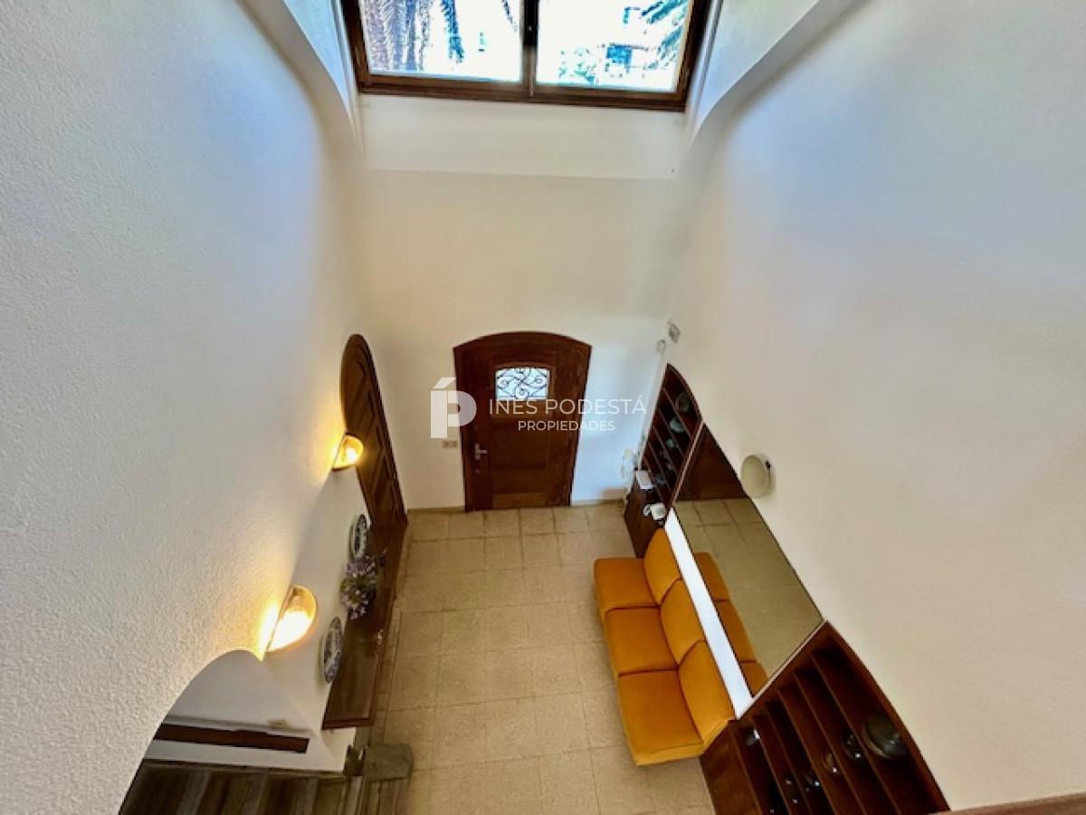 Casa ID.47 - Alquiler en Península, zona faro frente a la mansa con 6 dormitorios y gran vista