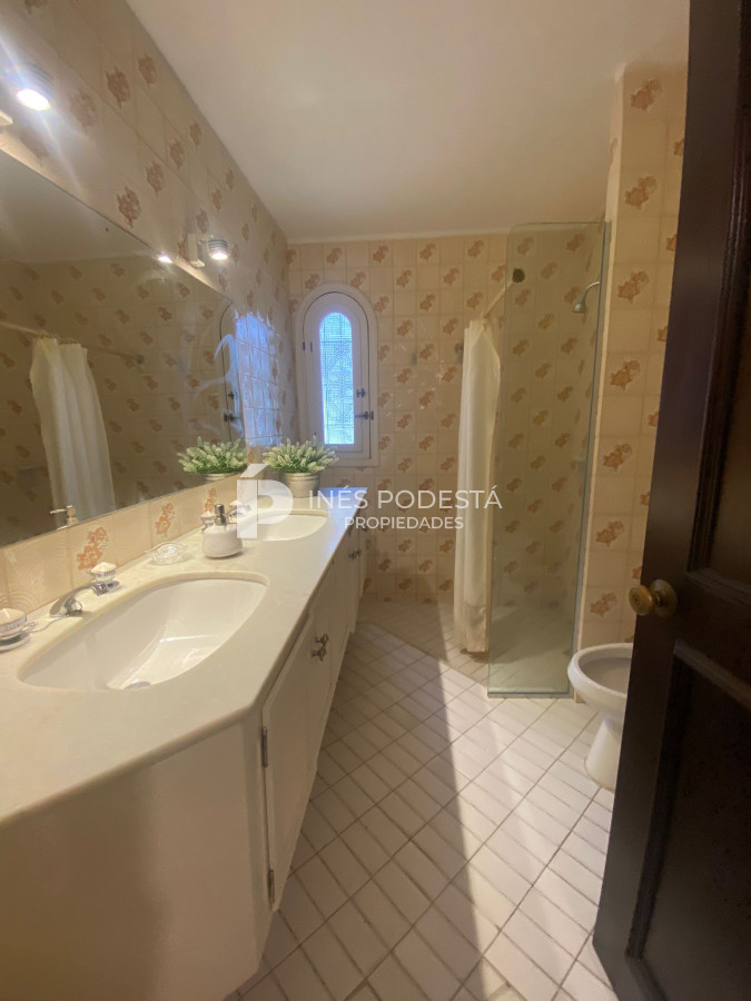 Casa ID.92 - Alquiler 3 dormitorios y dependencia de servicio