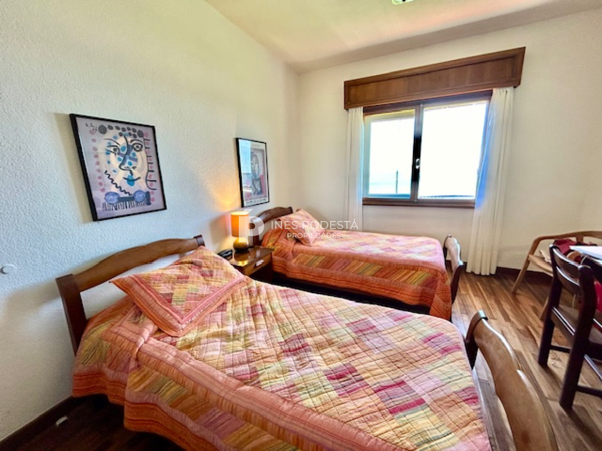 Casa ID.47 - Alquiler en Península, zona faro frente a la mansa con 6 dormitorios y gran vista