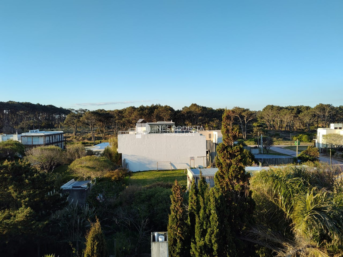 Casa ID.4910 - Apartamento en alquiler de 3 dormitorios en Manantiales 