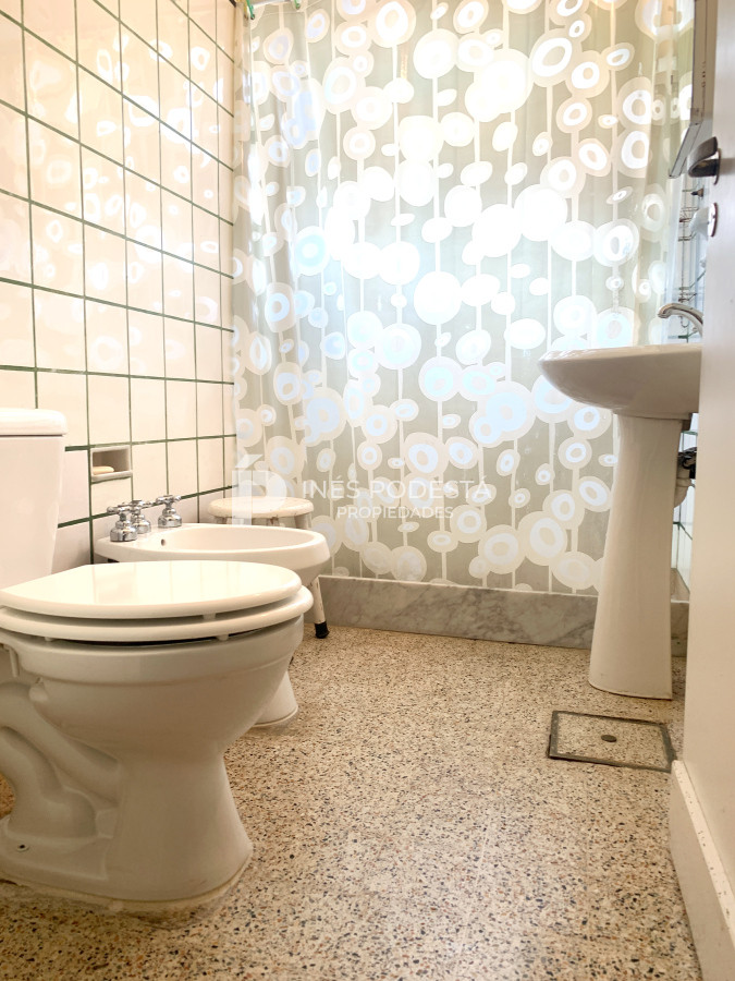 Casa ID.995 - Alquiler casa de 5 dormitorios 