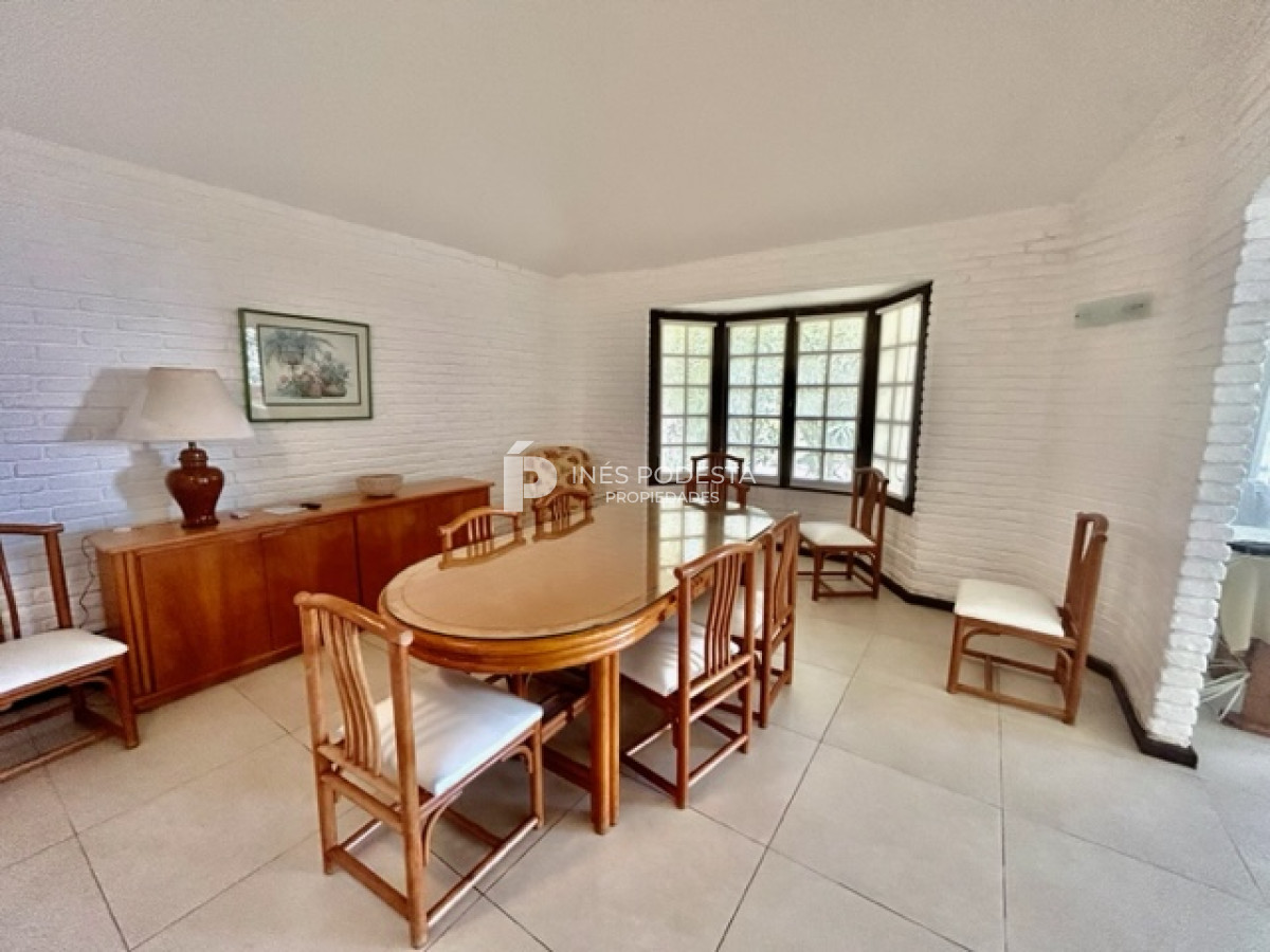 Casa ID.4223 - ALQUILER zona Punta Shopping, 4 dormitorios
