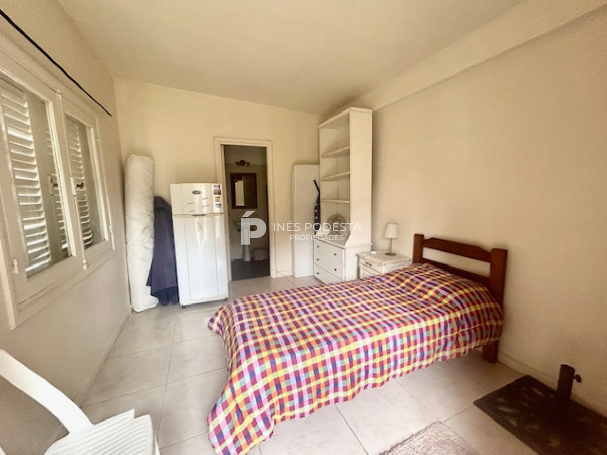 Casa ID.3804 - Casa en alquiler de 4 dormitorios más dependencia de servicio en Mansa 