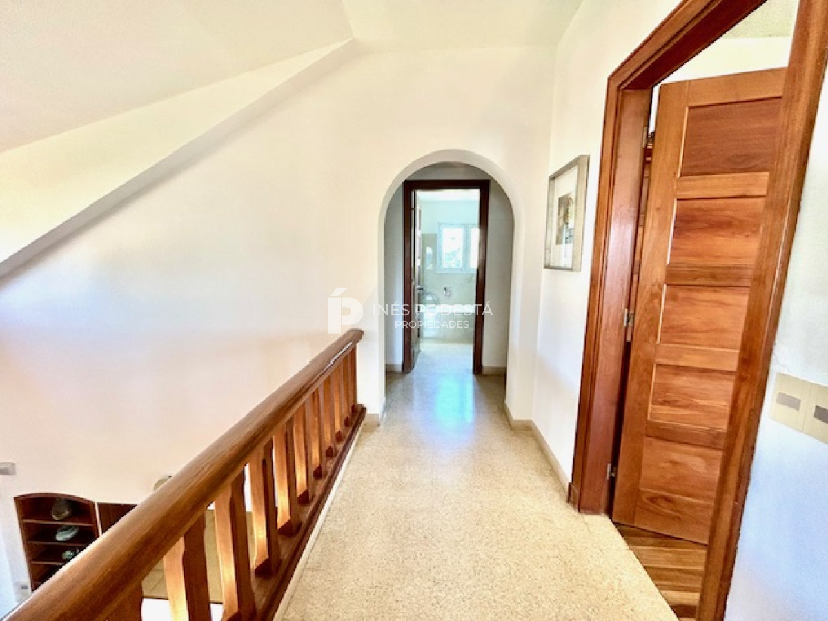 Casa ID.47 - Alquiler en Península, zona faro frente a la mansa con 6 dormitorios y gran vista