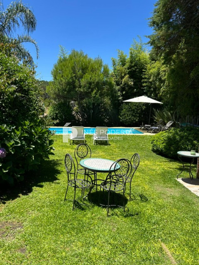 Casa ID.41828 - Alquiler 4 dormitorios y 3 baños