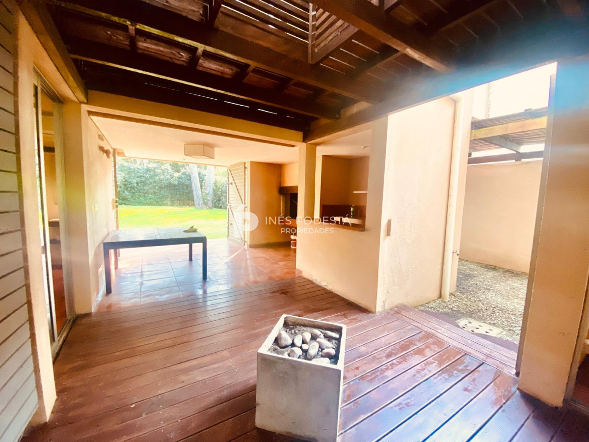 Casa ID.6080 - Venta casa 4 dormitorios Montoya La Barra
