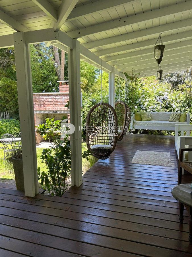 Casa ID.41828 - Alquiler 4 dormitorios y 3 baños