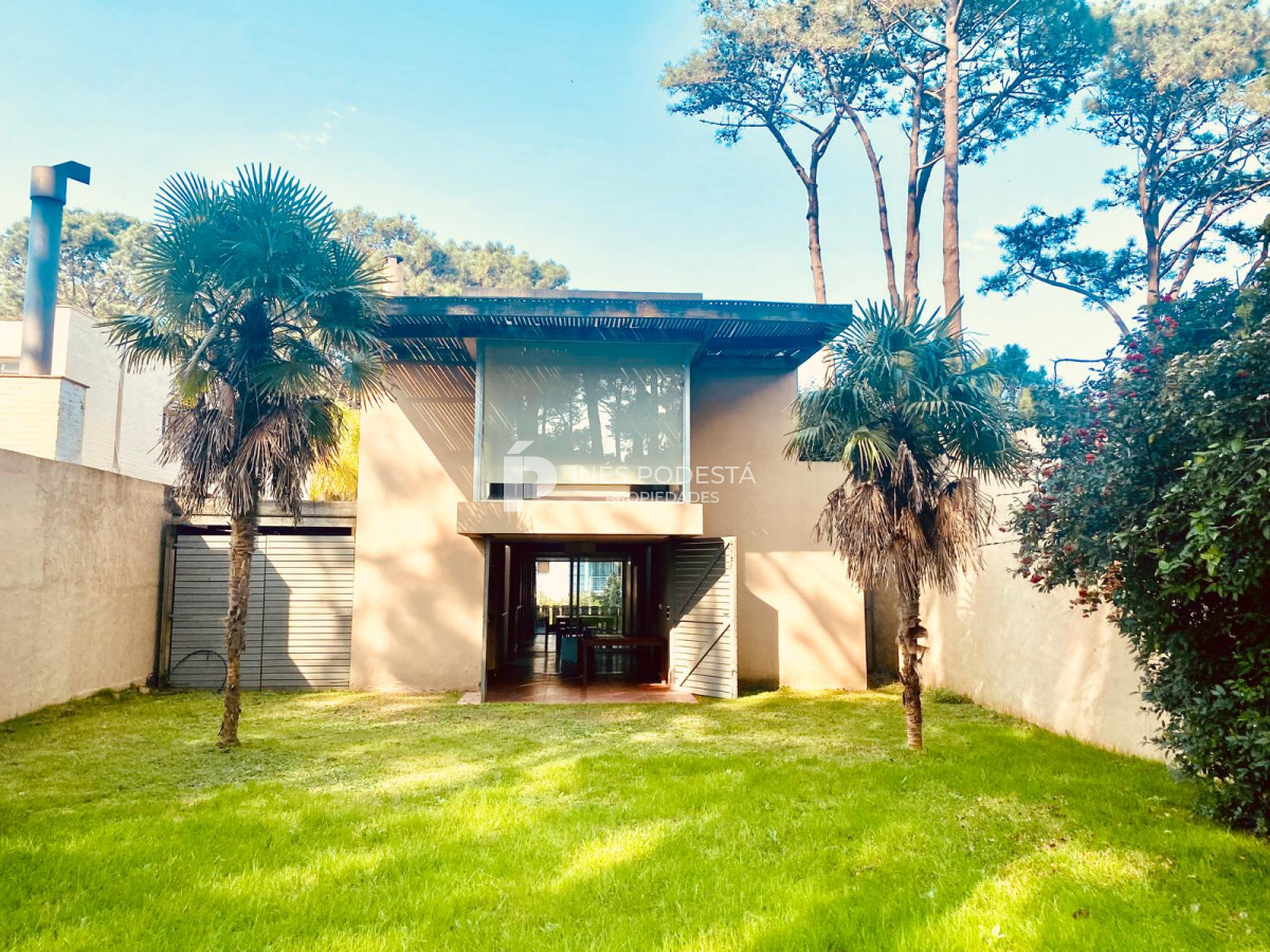 Casa ID.6080 - Venta casa 4 dormitorios Montoya La Barra