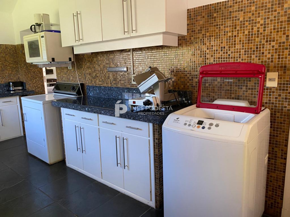 Casa ID.2080 - Mansa a 100 mts mar