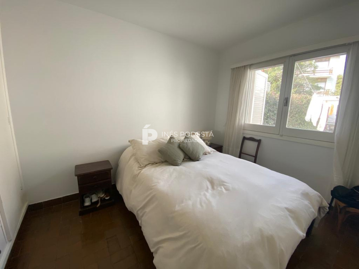 Casa ID.4276 - Alquiler en Mansa, próximo al mar con 3 dormitorios y 2 baños reciclada