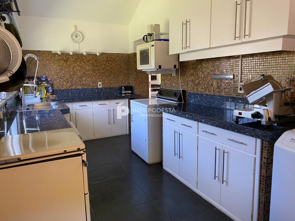 Casa ID.2080 - Mansa a 100 mts mar
