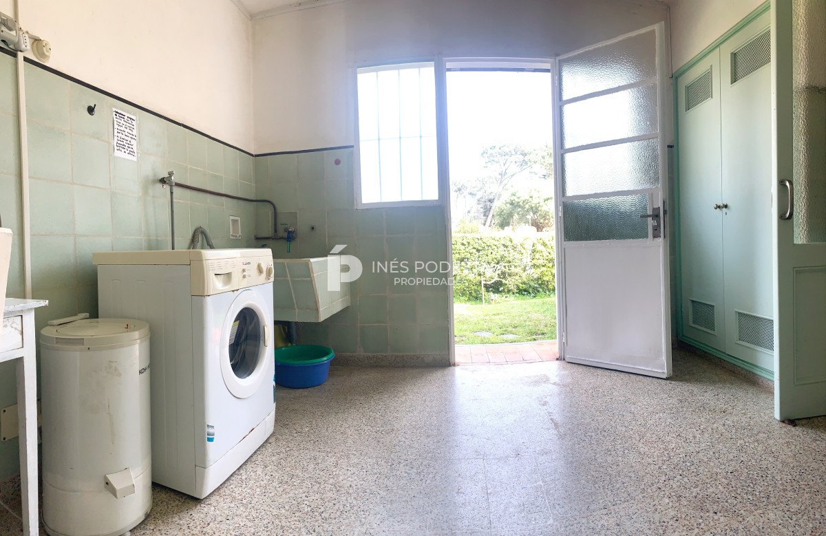 Casa ID.995 - Alquiler casa de 5 dormitorios 
