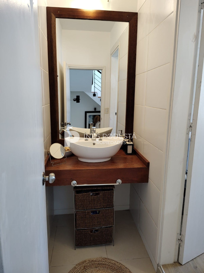 Casa ID.4910 - Apartamento en alquiler de 3 dormitorios en Manantiales 