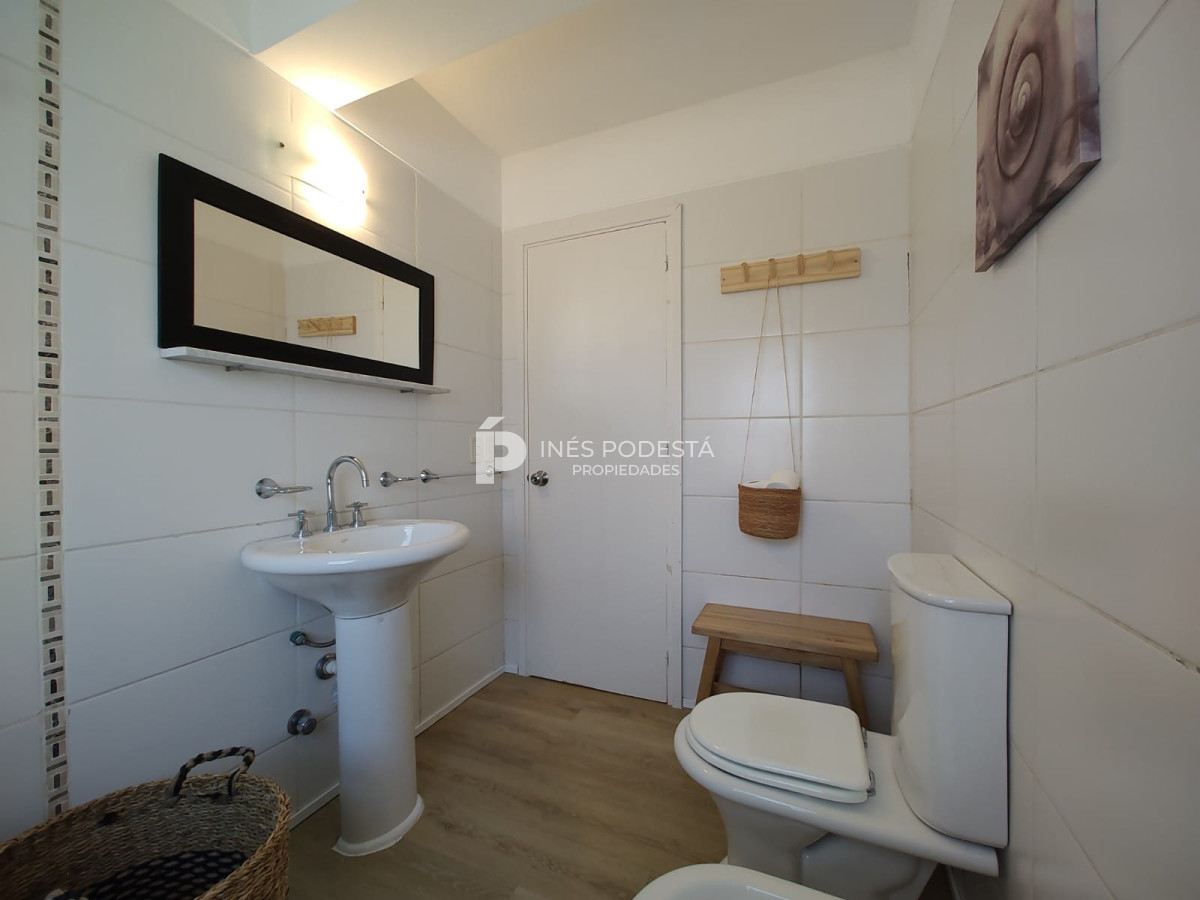 Casa ID.4910 - Apartamento en alquiler de 3 dormitorios en Manantiales 