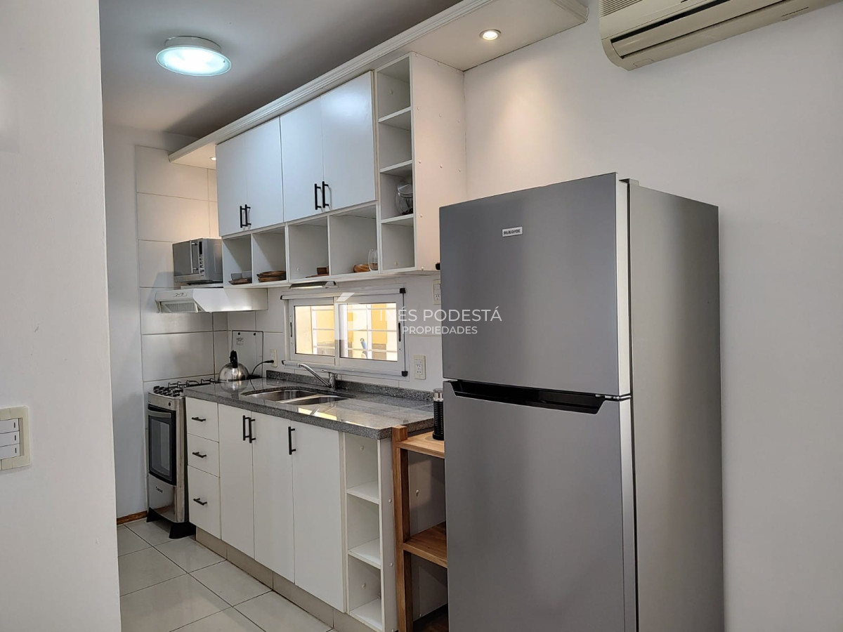 Casa ID.4910 - Apartamento en alquiler de 3 dormitorios en Manantiales 