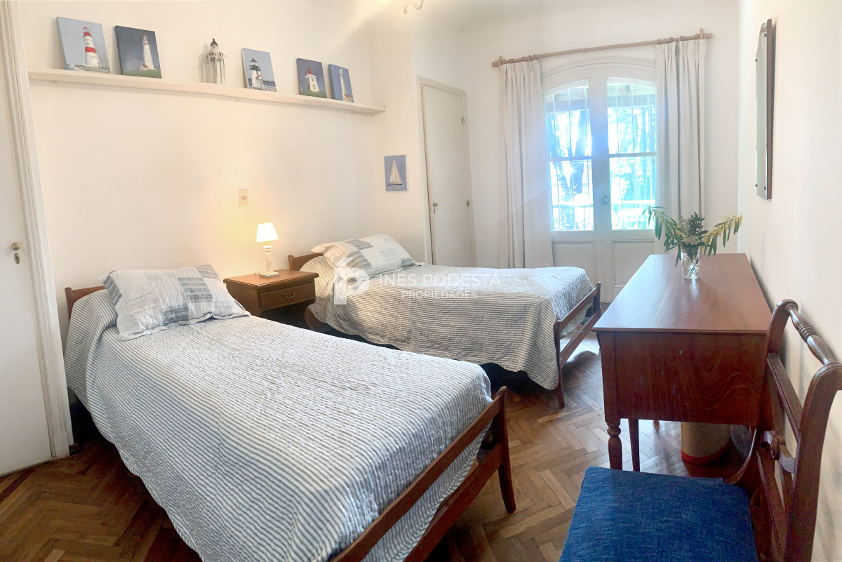 Casa ID.995 - Alquiler casa de 5 dormitorios 