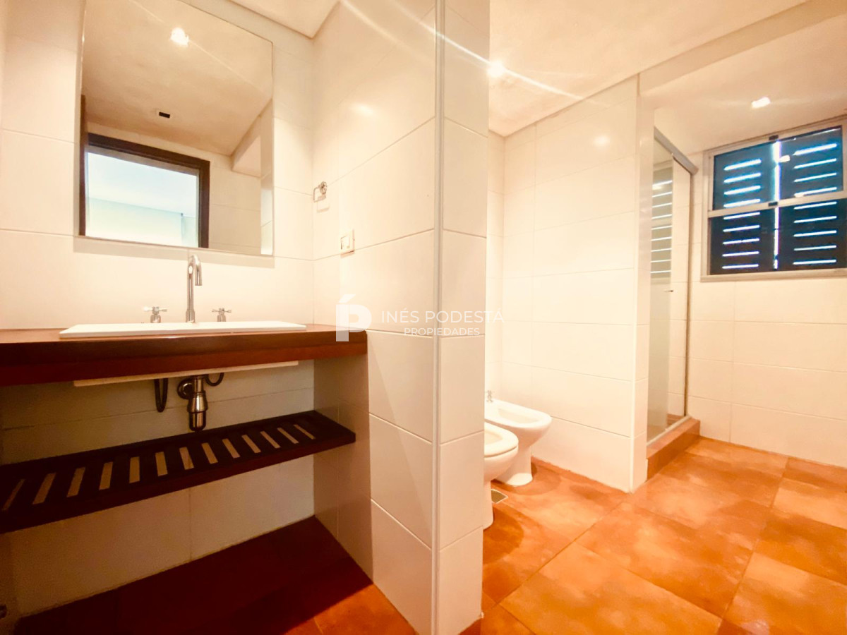 Casa ID.6080 - Venta casa 4 dormitorios Montoya La Barra