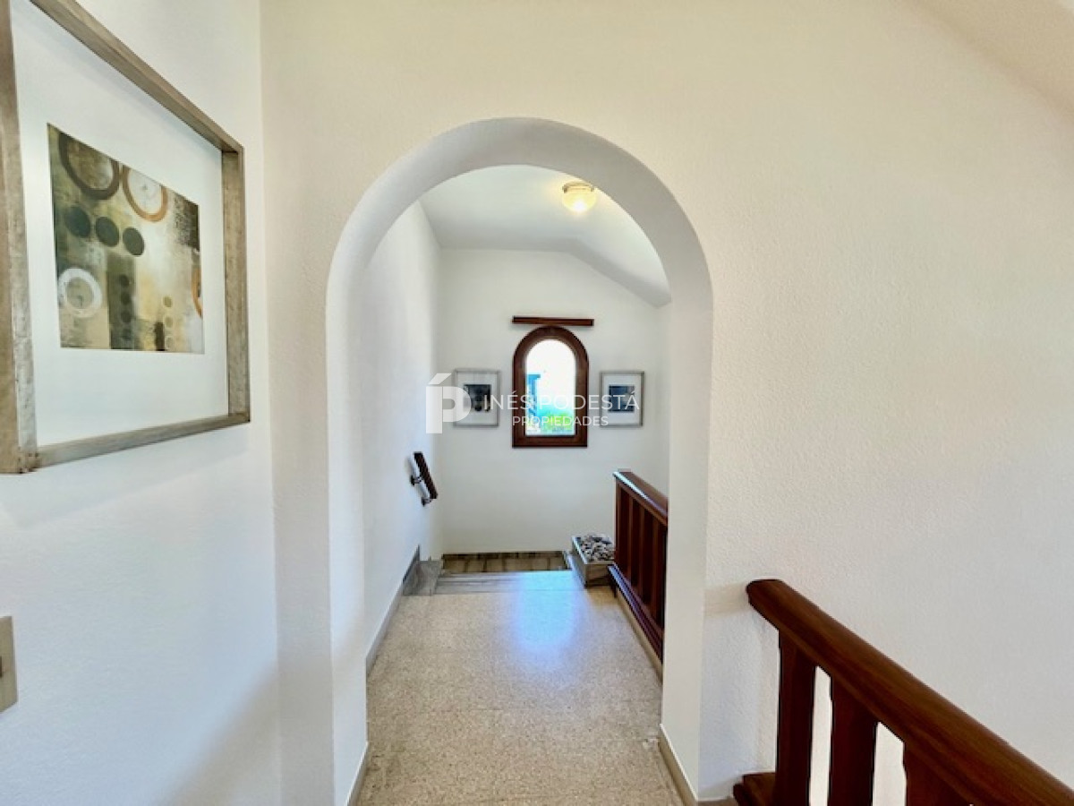 Casa ID.47 - Alquiler en Península, zona faro frente a la mansa con 6 dormitorios y gran vista