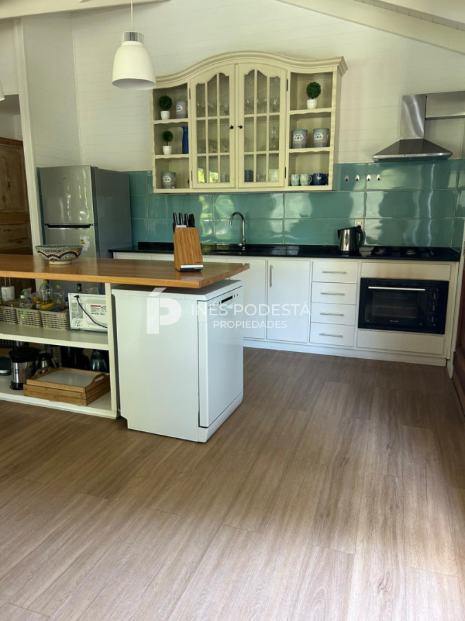 Casa ID.41828 - Alquiler 4 dormitorios y 3 baños
