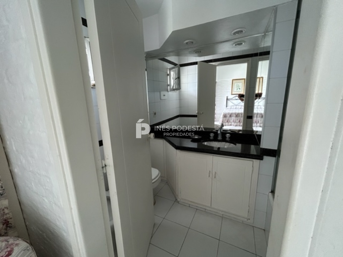 Casa ID.3837 - Pinares frente al mar, muy amplia con 6 suites más 2 dependencias de servicio
