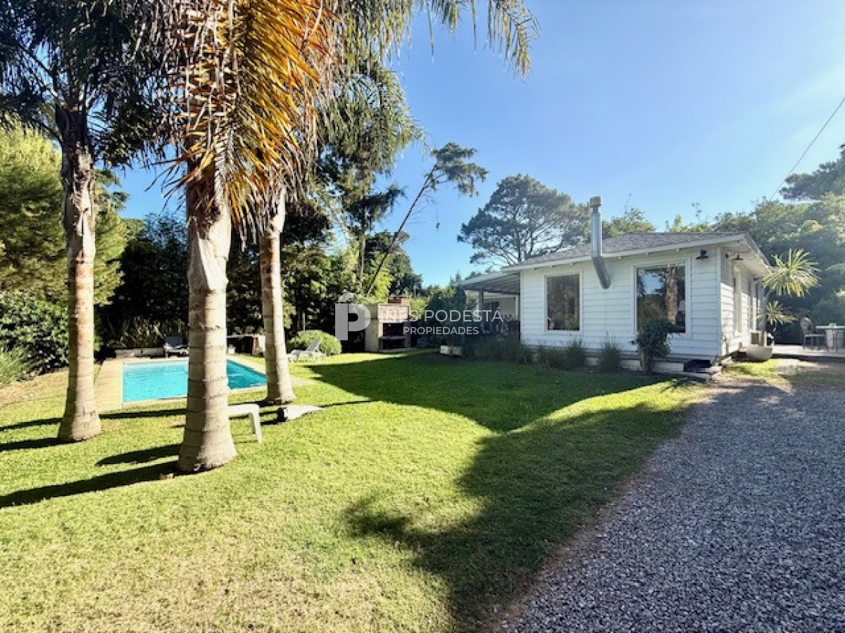 Casa ID.41828 - Alquiler 4 dormitorios y 3 baños