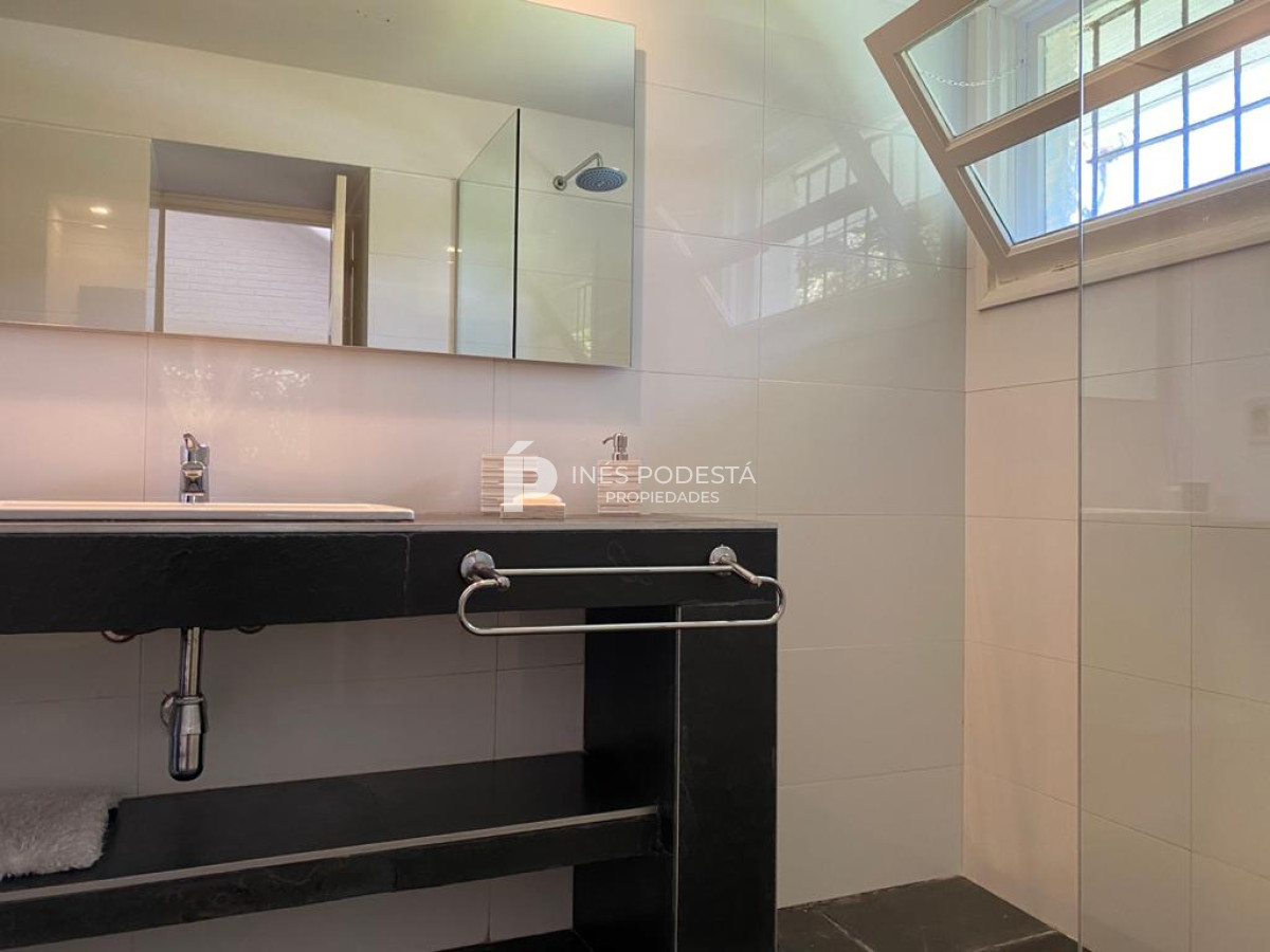 Casa ID.2080 - Mansa a 100 mts mar