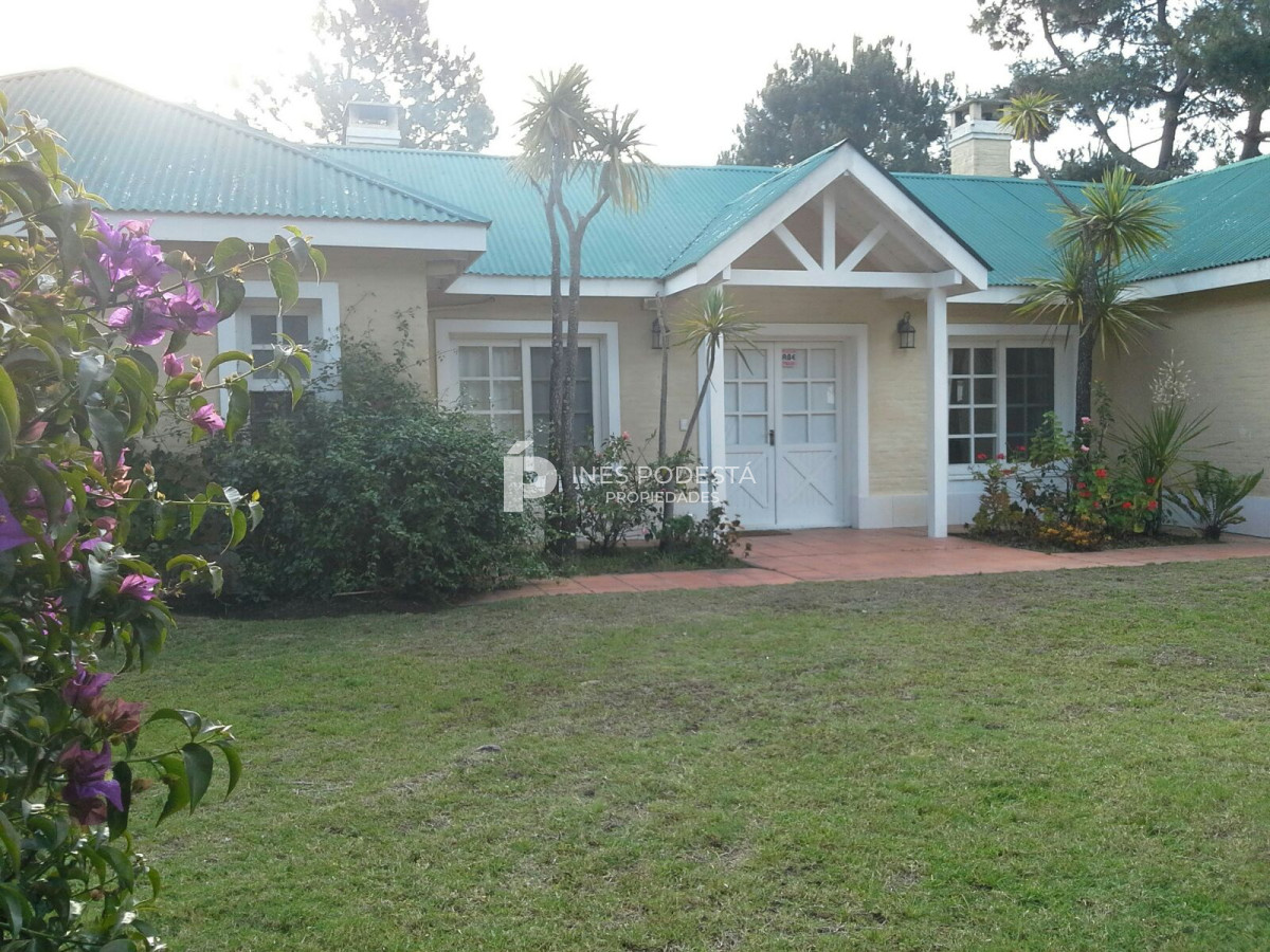 Casa ID.3901 - Casa en alquiler de 3 dormitorios