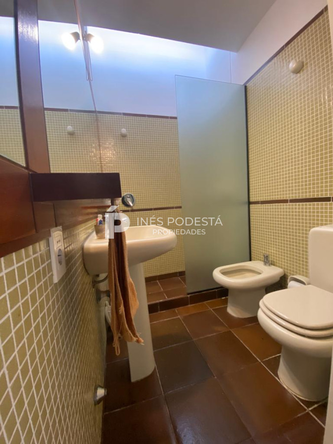 Casa ID.4276 - Alquiler en Mansa, próximo al mar con 3 dormitorios y 2 baños reciclada