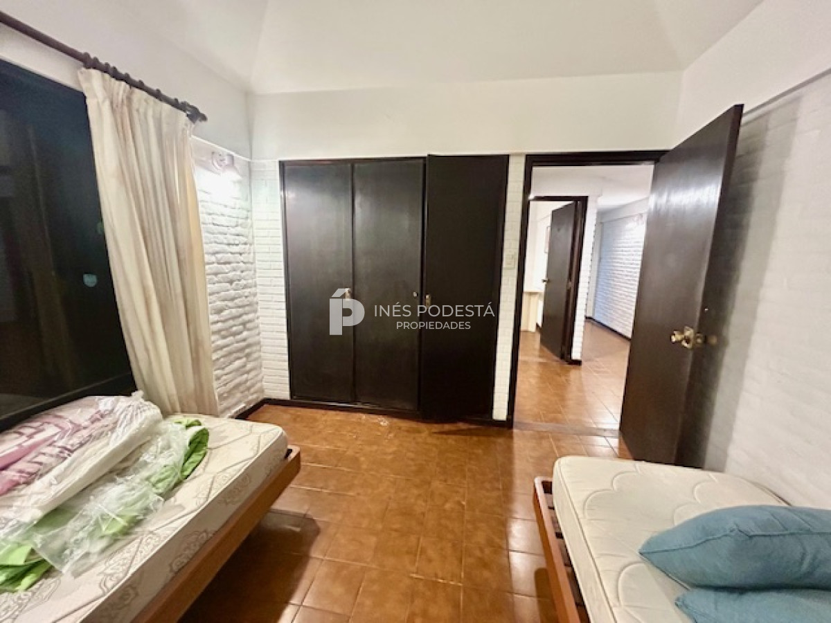 Casa ID.6104 - Venta casa 3 dormitorios y dependencia de servicio