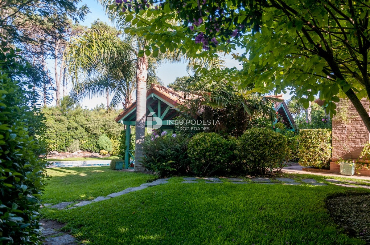 Casa ID.38389 - Alquiler 4 dormitorios