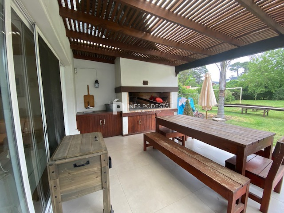 Casa ID.38326 - Alquiler CASA EN MARLY 4 DORMITORIOS