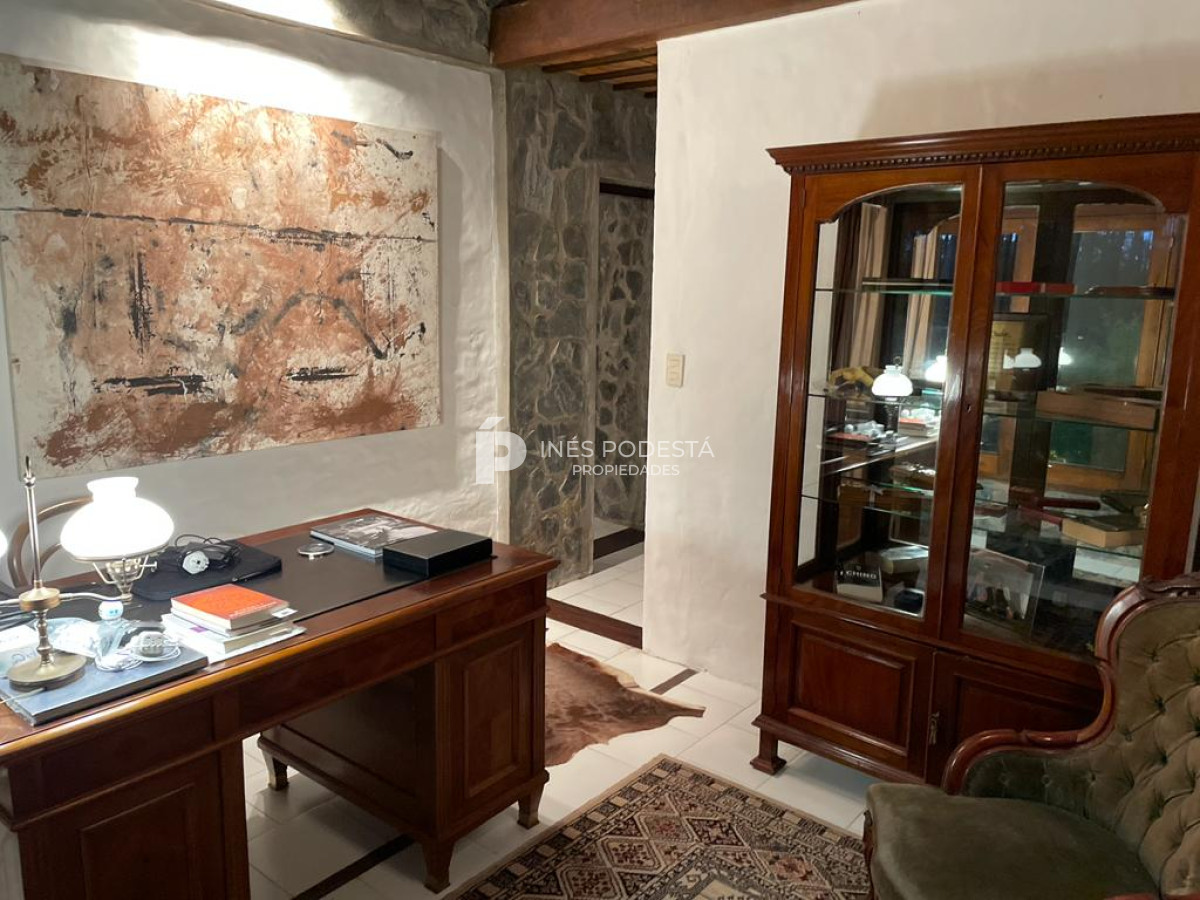 Casa ID.38549 - Casa en Venta 4 dormitorios y 3 baños en Club del Lago