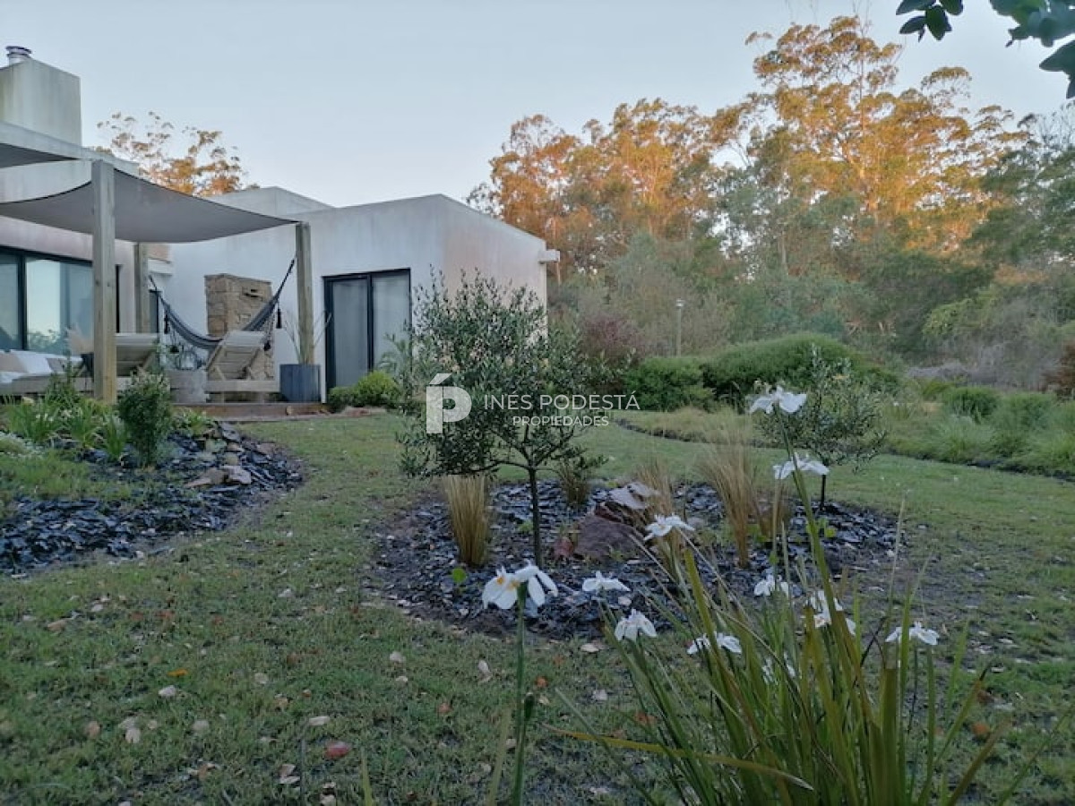 Casa ID.38341 - Venta casa de 2 dormitorios y 2 baños