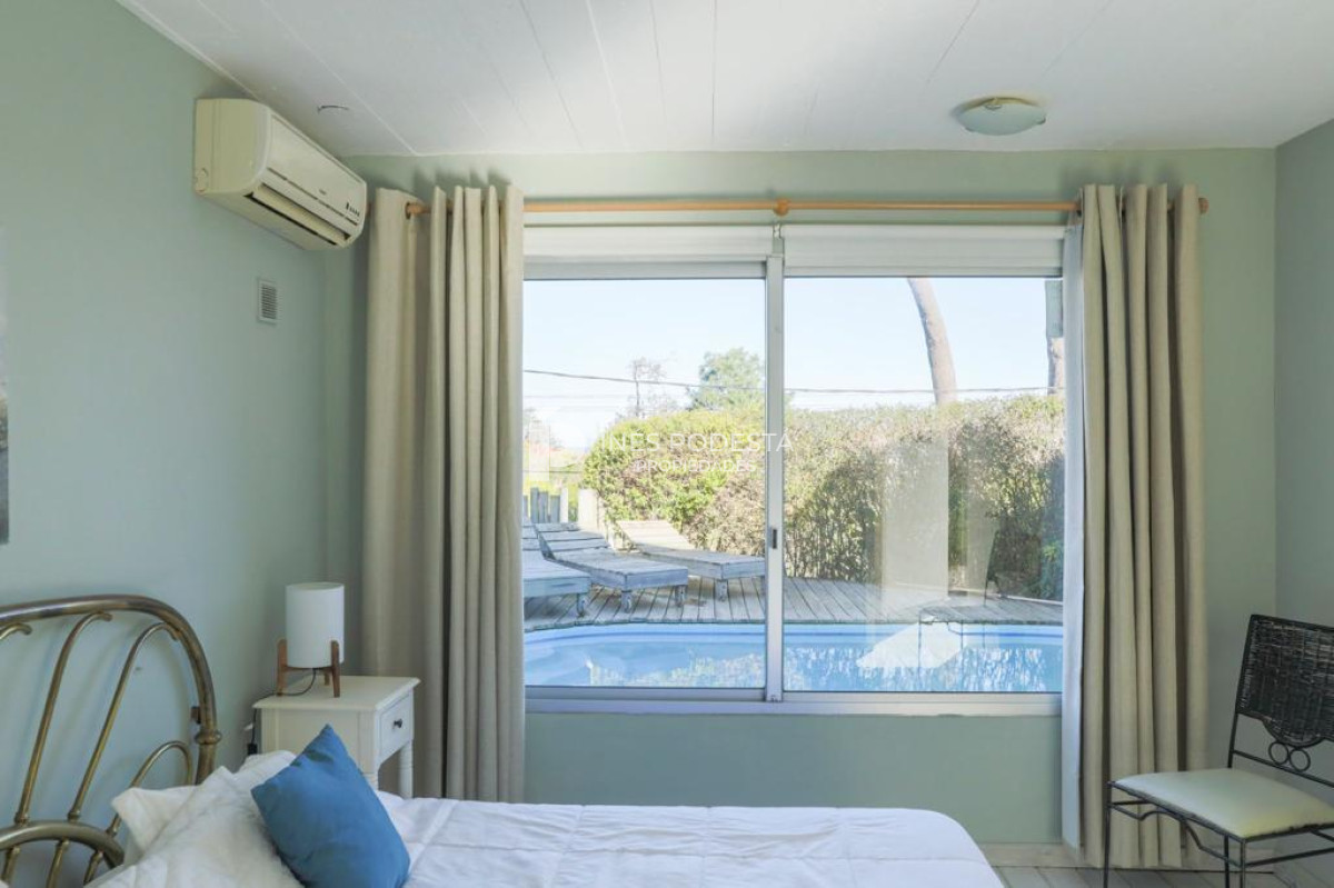 Casa ID.6435 - Venta casa con 5 dormitorios más dependencia de servicio