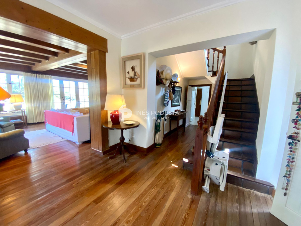 Casa ID.37941 - Casa en Venta Punta del Este 5 dormitorios Golf