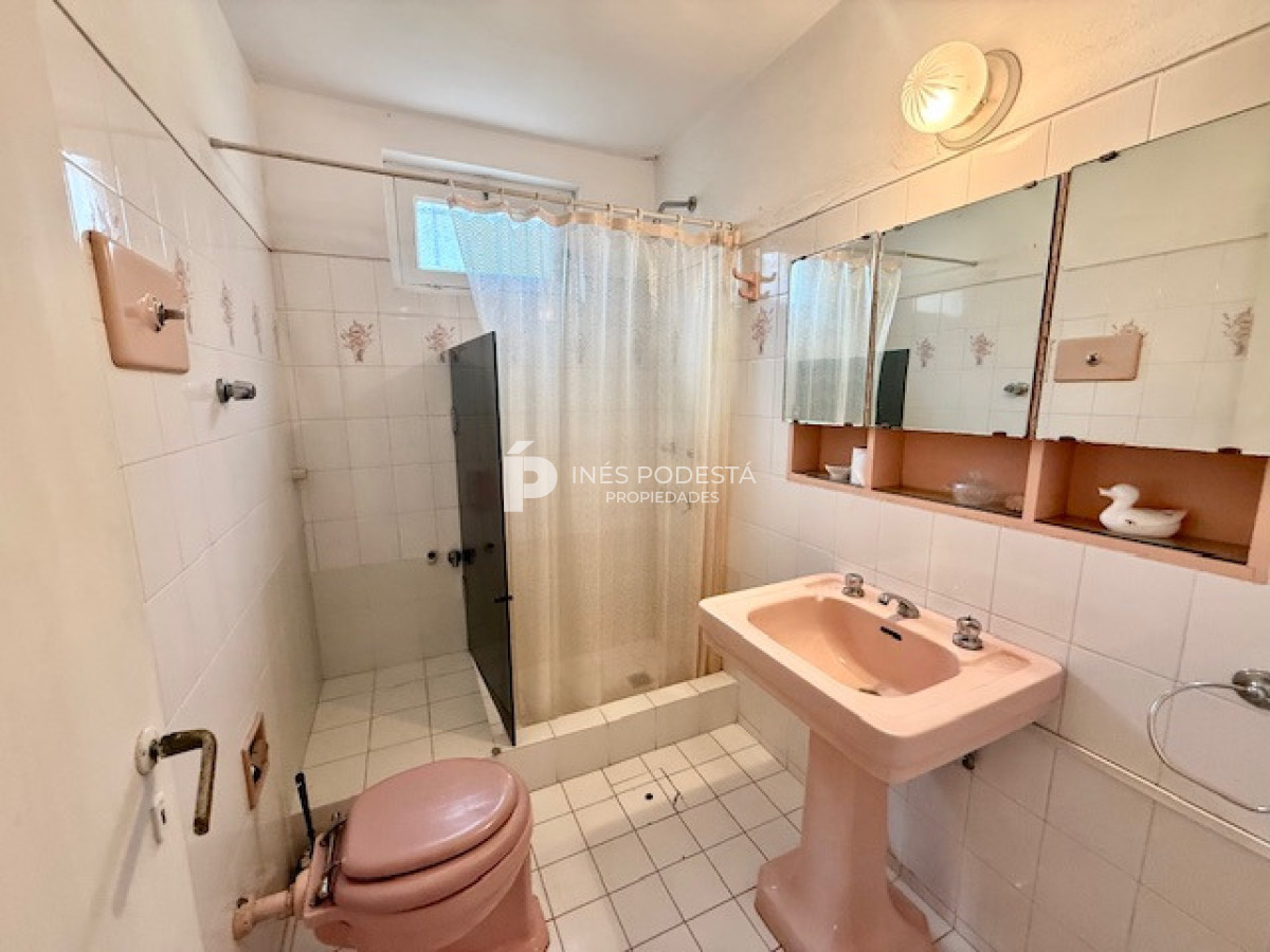 Casa ID.41747 - Venta 7 dormitorios, 8 baños  más dependencias de servicio