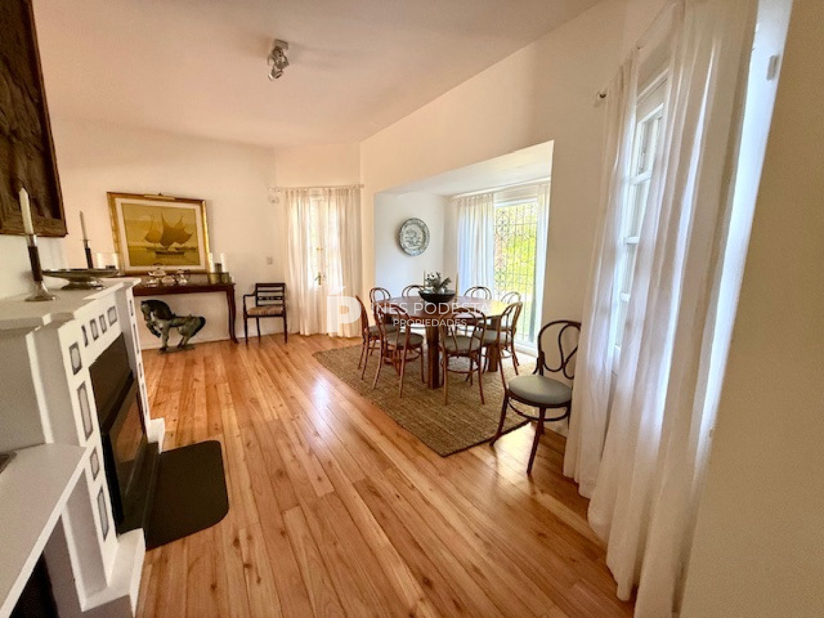 Casa ID.2112 - Alquiler en mansa 4 dormitorios y 3 baños 