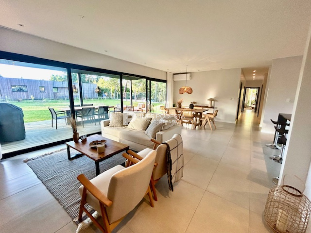 Casa ID.40814 - Alquiler en San Rafael barrio privado 3 dormitorios Punta del Este